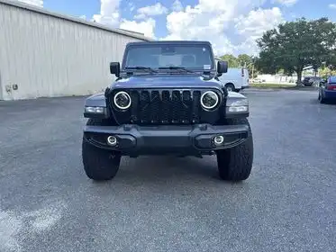 2021 Jeep Gladiator Willys's photo