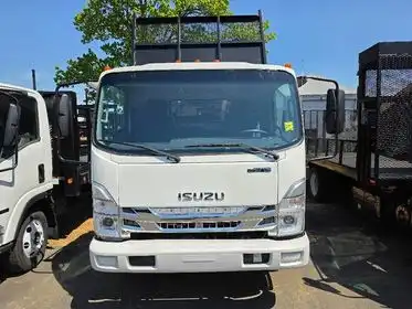 2024 Isuzu NPR-HD's photo