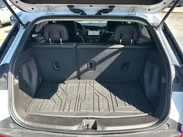 2023 Chevrolet Bolt EUV Premier photo 4