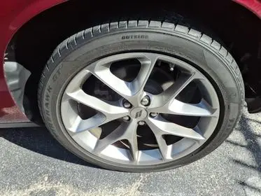 2023 Dodge Challenger SXT Auto photo 5