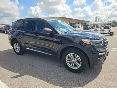 2024 Ford Explorer XLT 4WD's photo