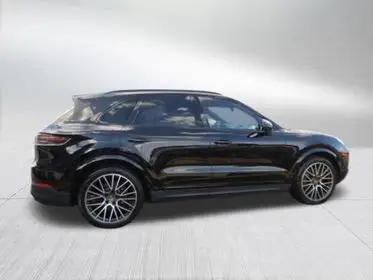2020 Porsche Cayenne S photo 1