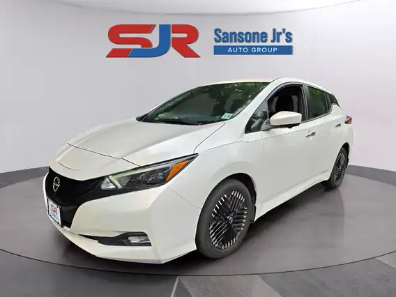2024 Nissan Leaf SV PLUS's photo