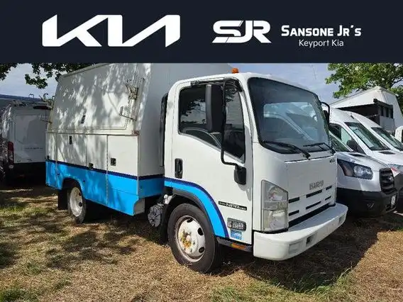 2014 Isuzu NPR-HD's photo