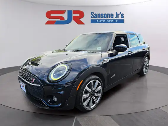 2022 MINI Clubman Cooper S ALL4's photo
