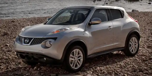 2011 Nissan Juke S FWD CVT's photo