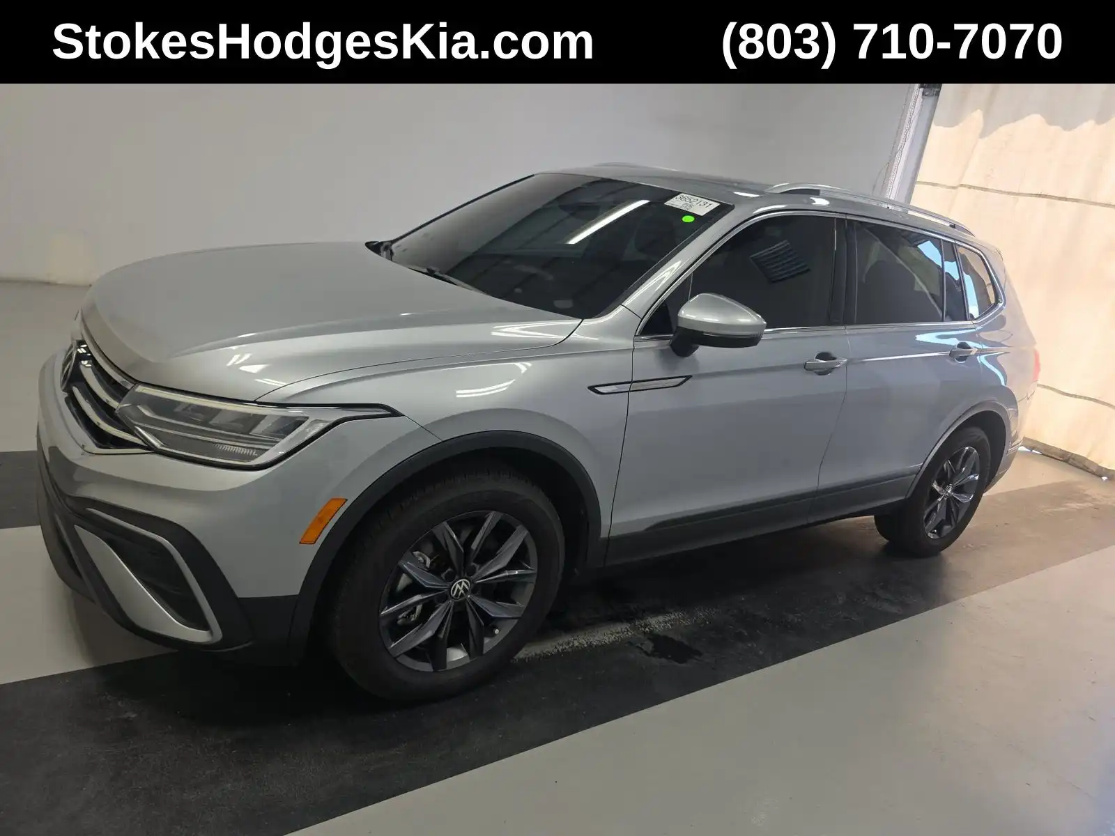 2023 Volkswagen Tiguan 2.0T SE's photo