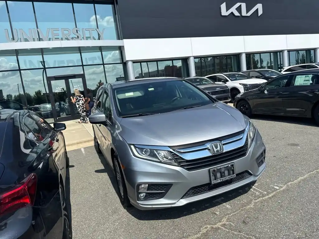2020 Honda Odyssey EX-L's photo