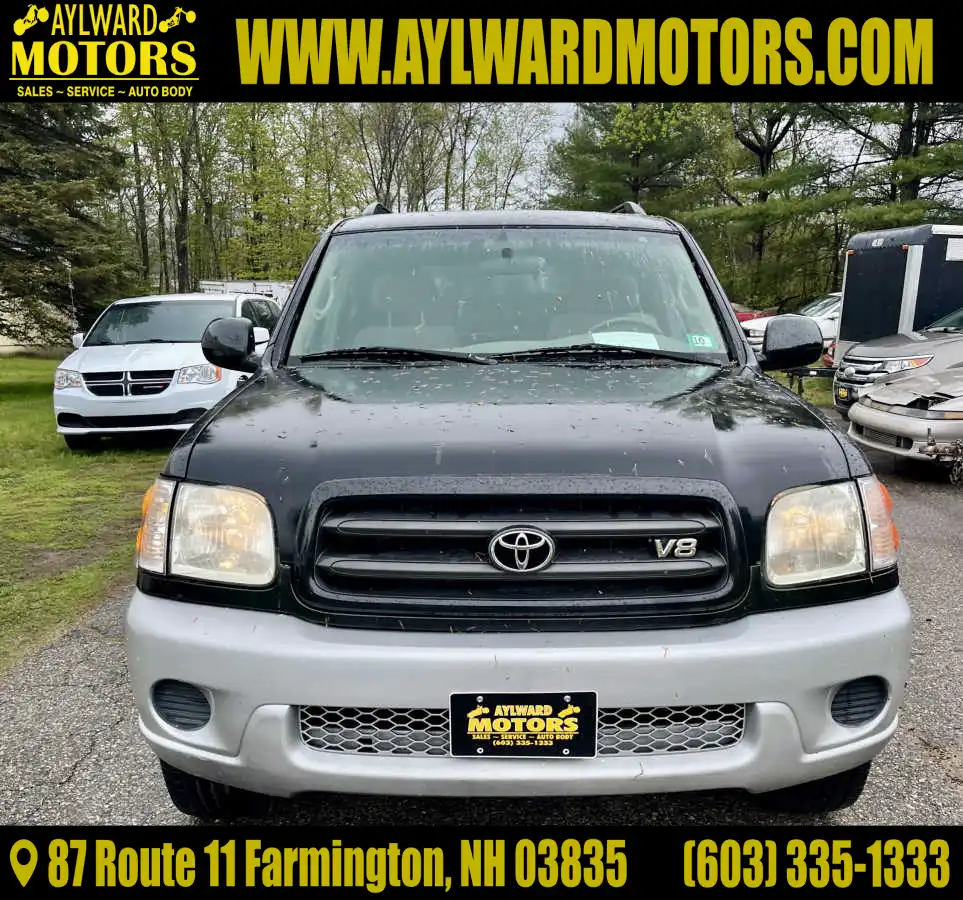 2001 Toyota Sequoia SR5 4x4's photo
