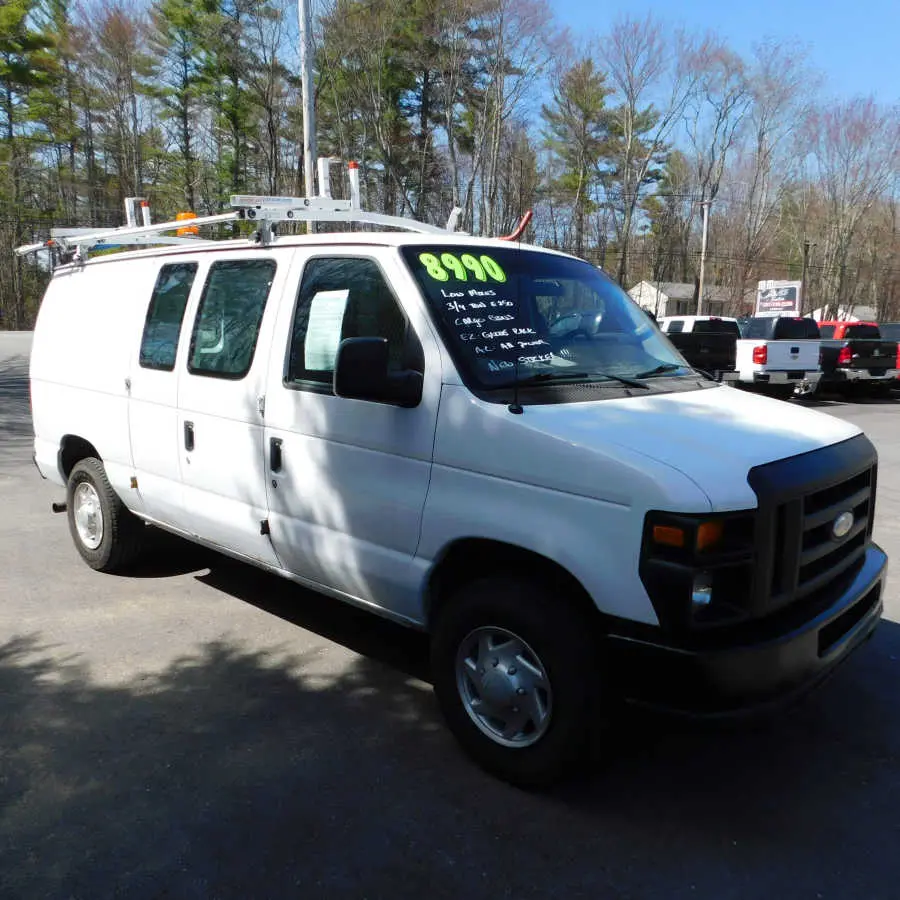 2014 Ford E-Series E-250 Van photo 3