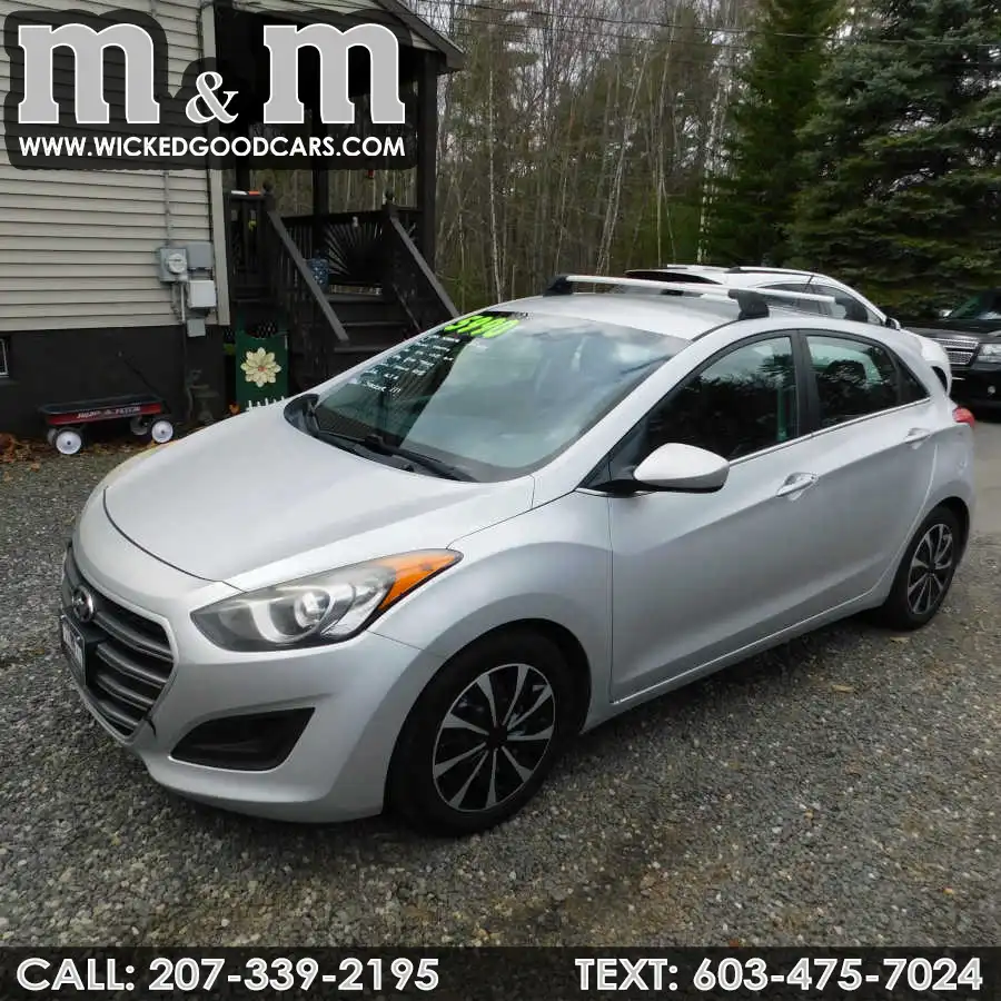 2016 Hyundai Elantra GT 2.0L 6-Speed A/T's photo