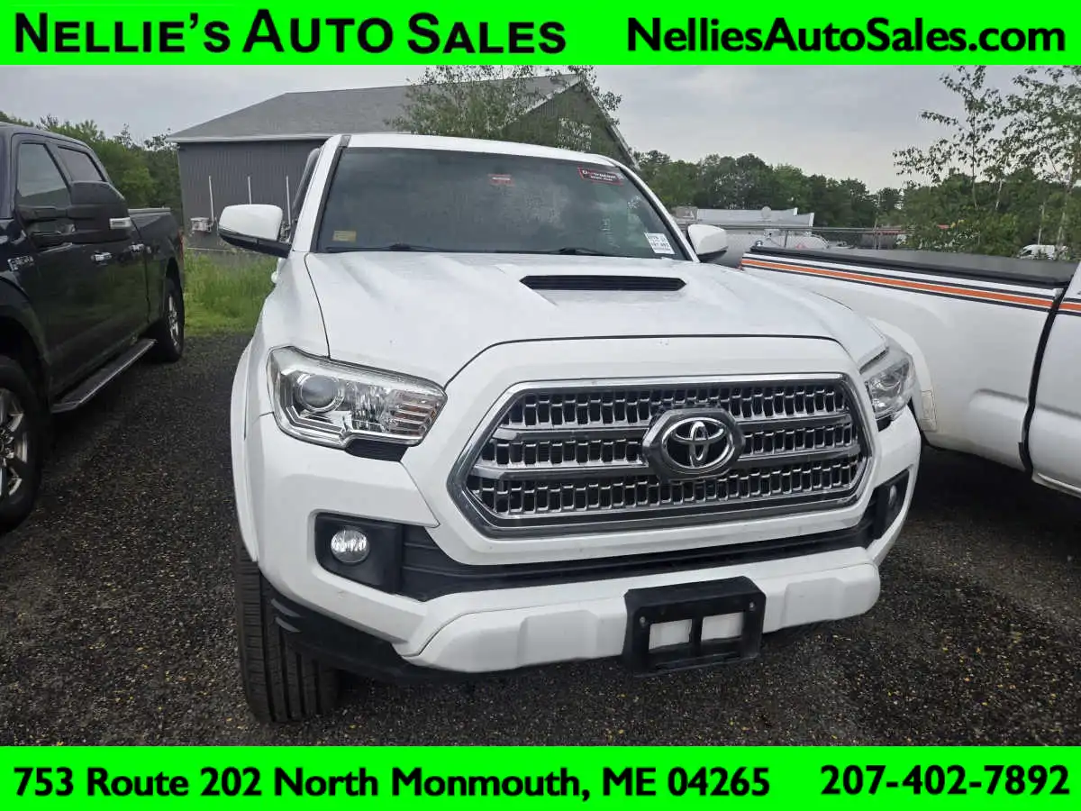 2016 Toyota Tacoma TRD Sport Double Cab V6 4x4 V6 Auto LB's photo