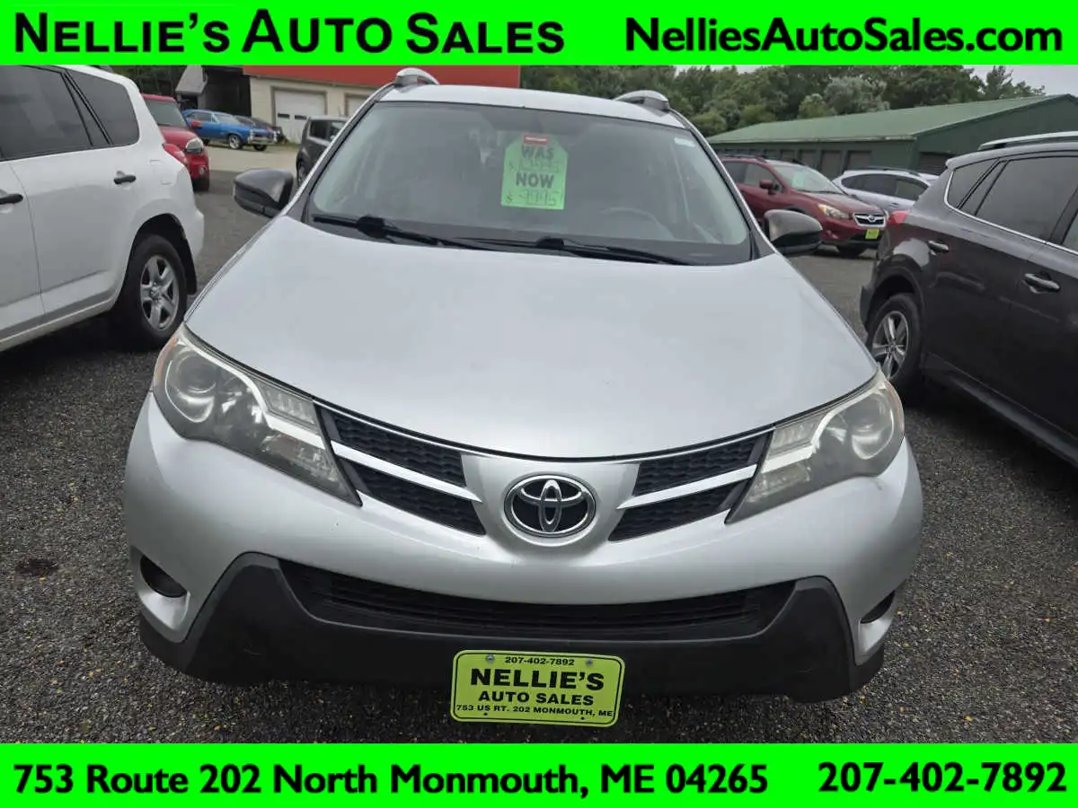 2014 Toyota RAV4 LE AWD's photo