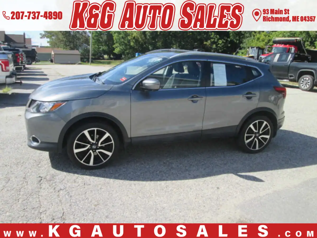 2017 Nissan Rogue Sport SL AWD's photo