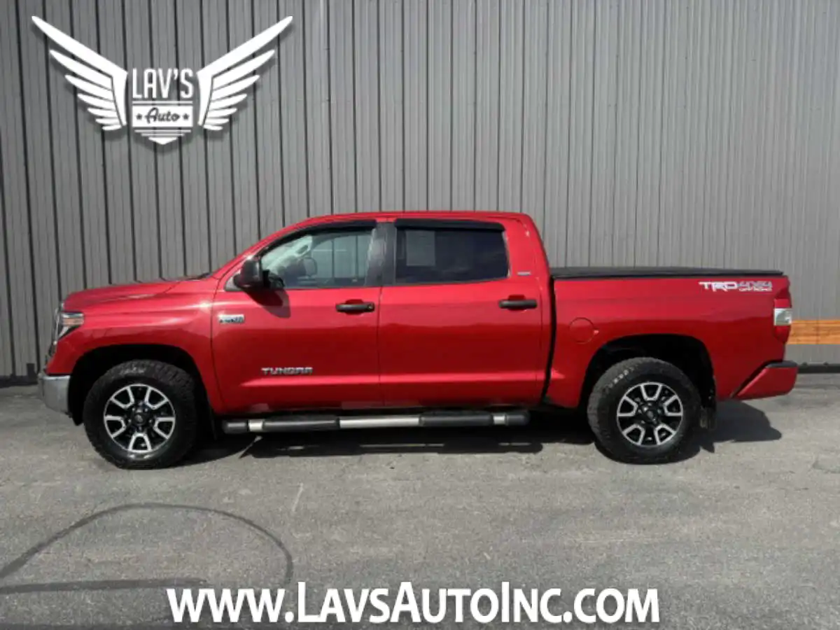 2019 Toyota Tundra SR5 5.7L 4WD Crew Max Short Bed's photo