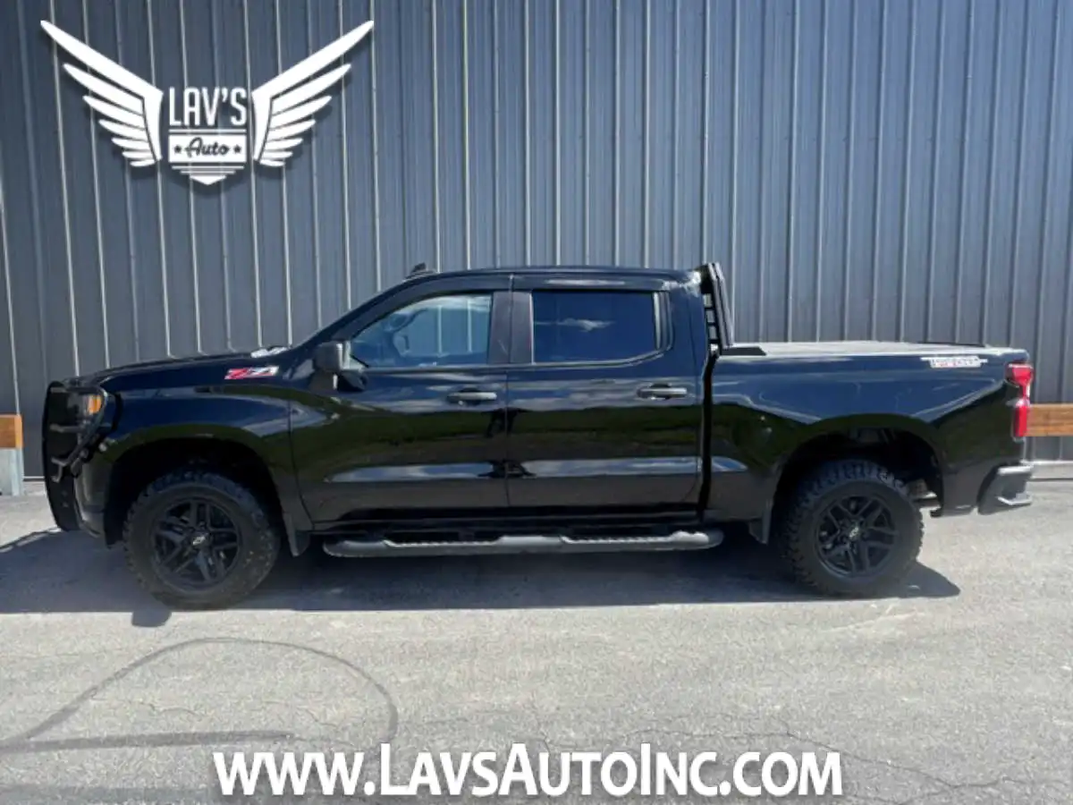 2019 Chevrolet Silverado 1500 Custom Trail Boss 4X4 Crew Cab Short Box's photo