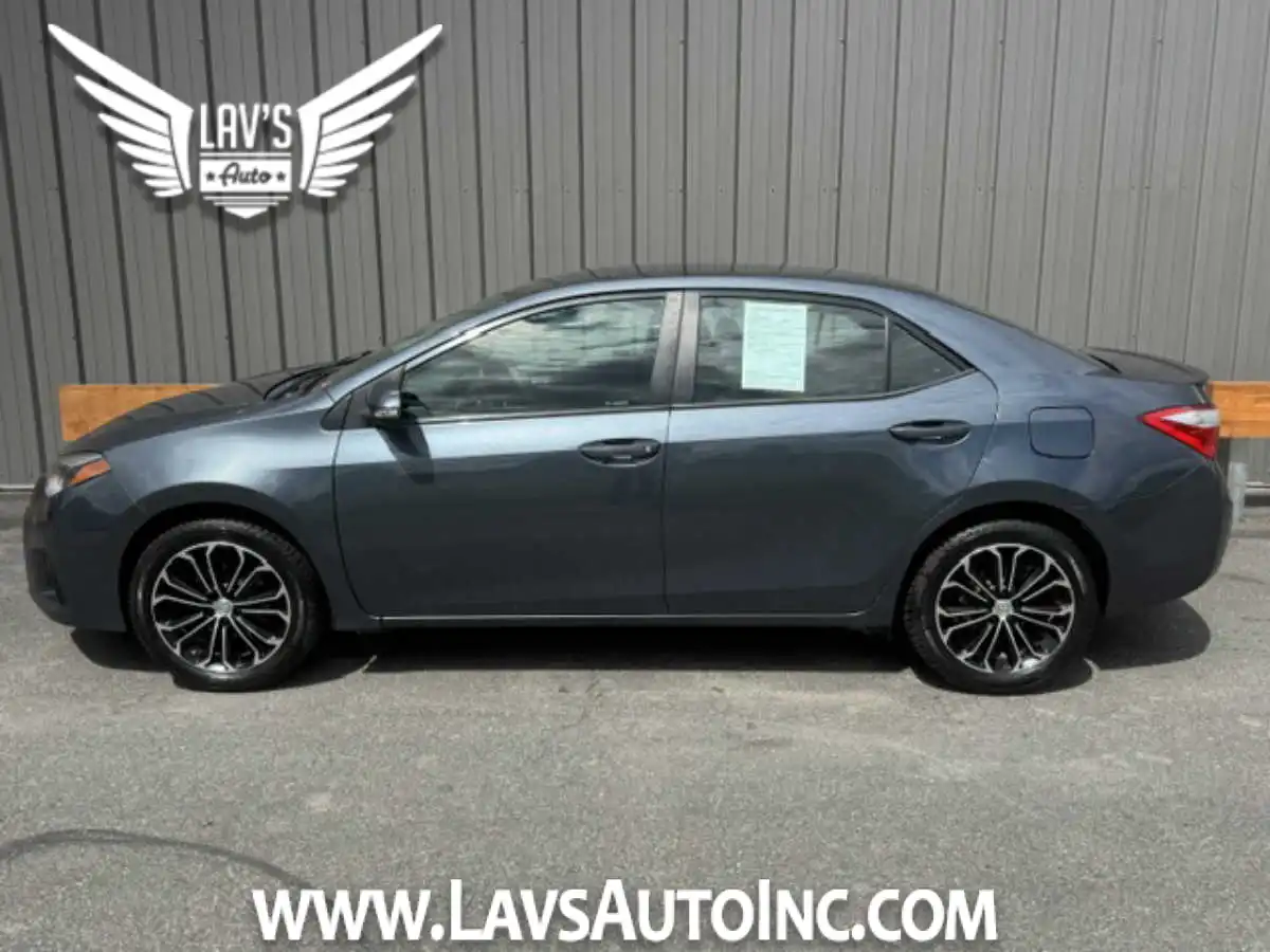 2015 Toyota Corolla S Plus AT's photo