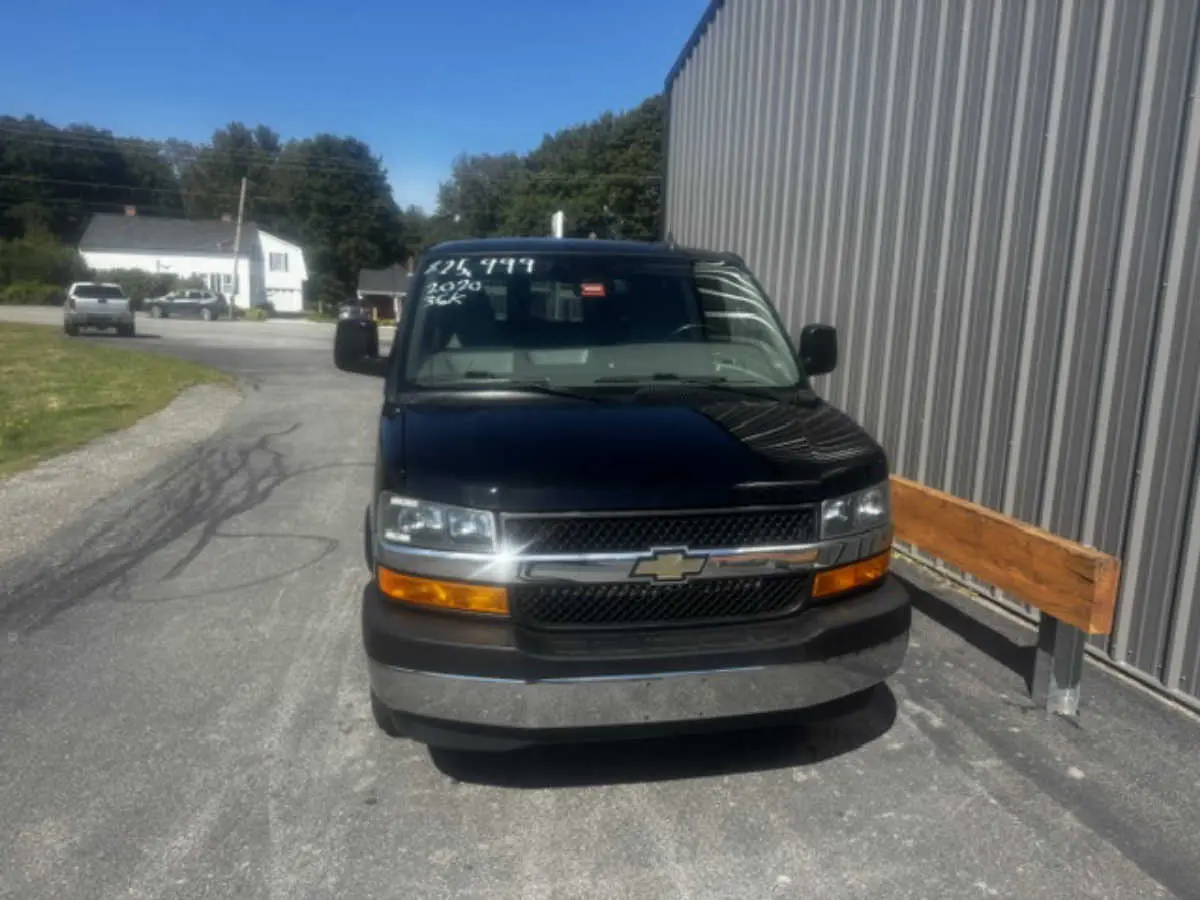 2020 Chevrolet Express LT 3500 Extended photo 4