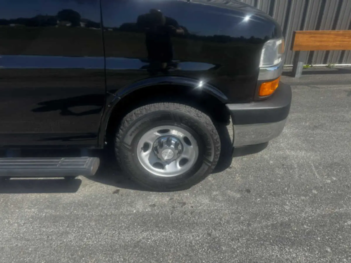 2020 Chevrolet Express LT 3500 Extended photo 5