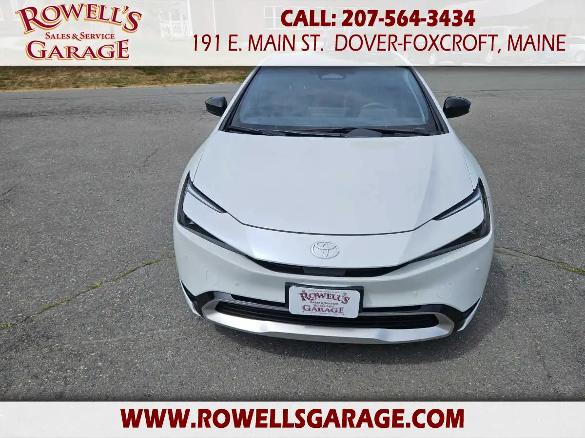 2024 Toyota Prius Prime XSE's photo