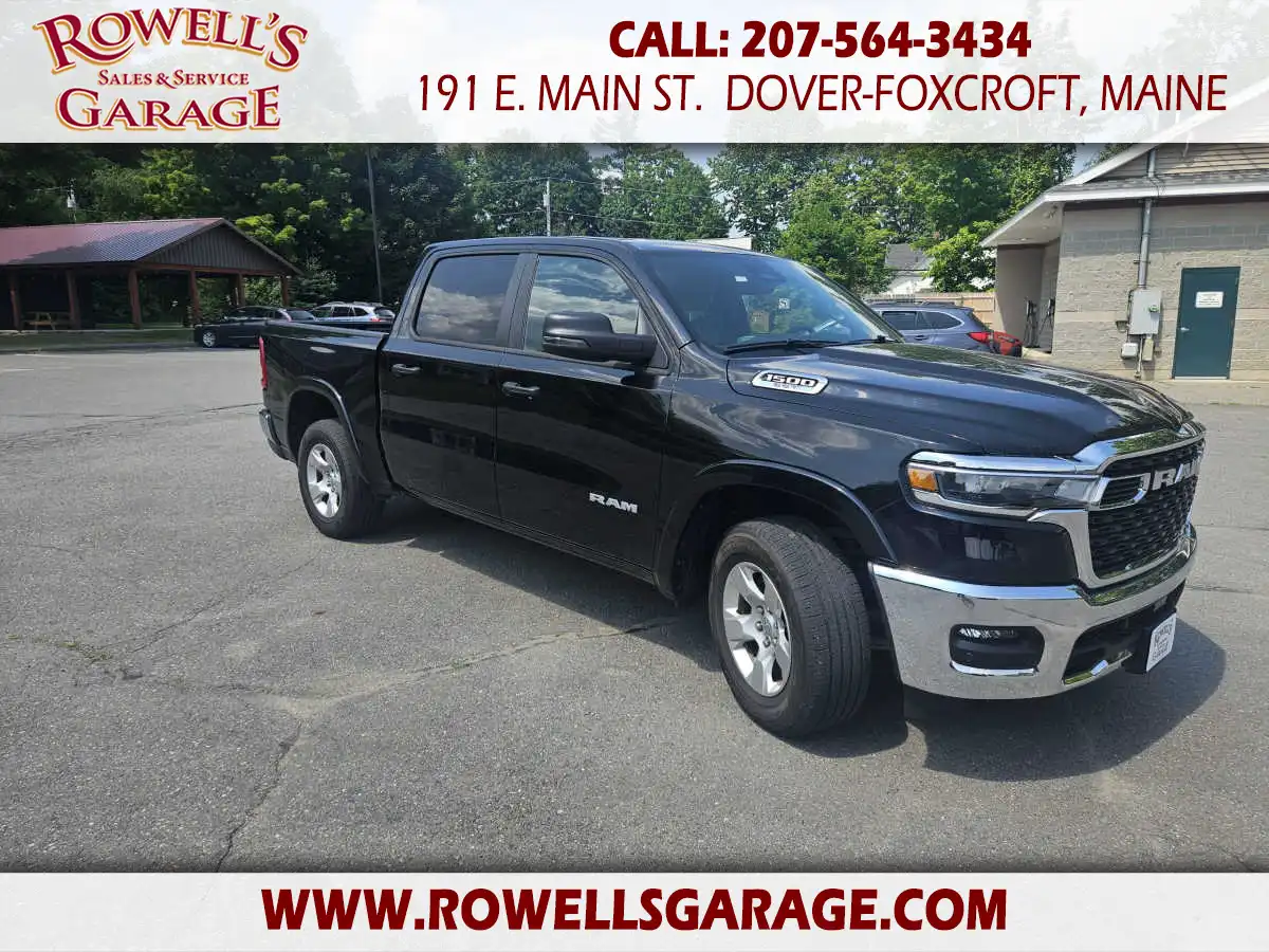 2025 RAM 1500 Big Horn/Lone Star 4x4 Crew Cab 5'7's photo