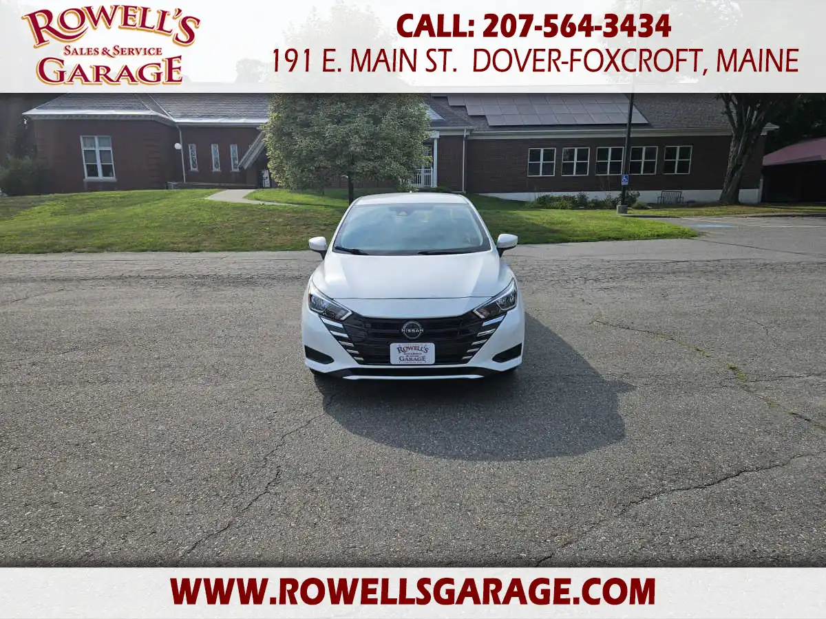 2023 Nissan Versa 1.6 SV CVT's photo