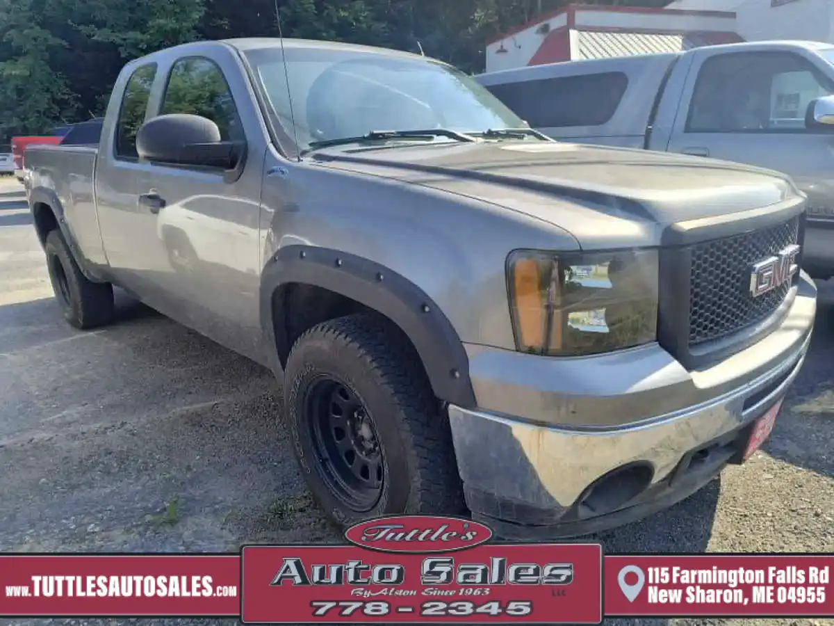 2013 GMC Sierra 4WD Extended Cab SLE MWB's photo