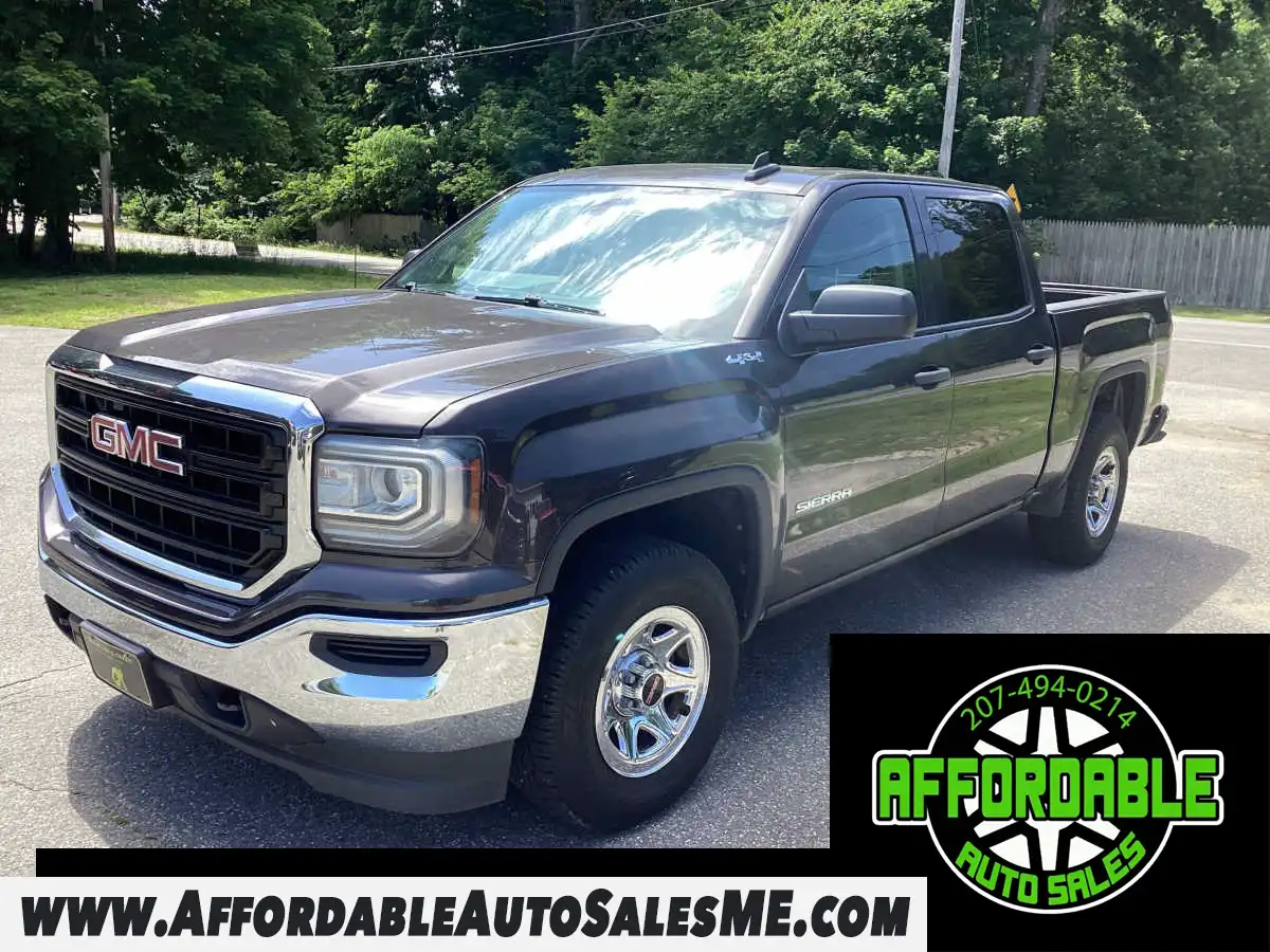 2016 GMC Sierra 4WD Crew Cab Short Box's photo