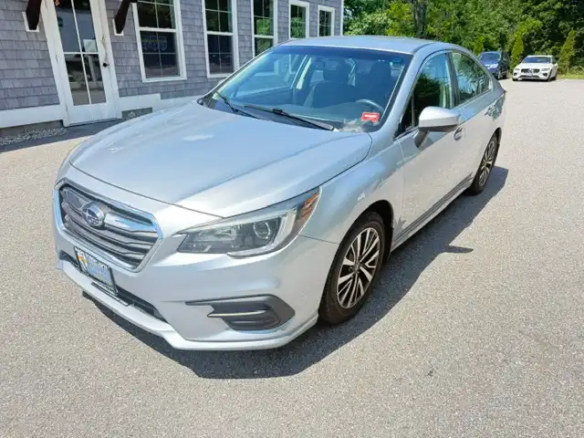 2018 Subaru Legacy 2.5i Premium's photo