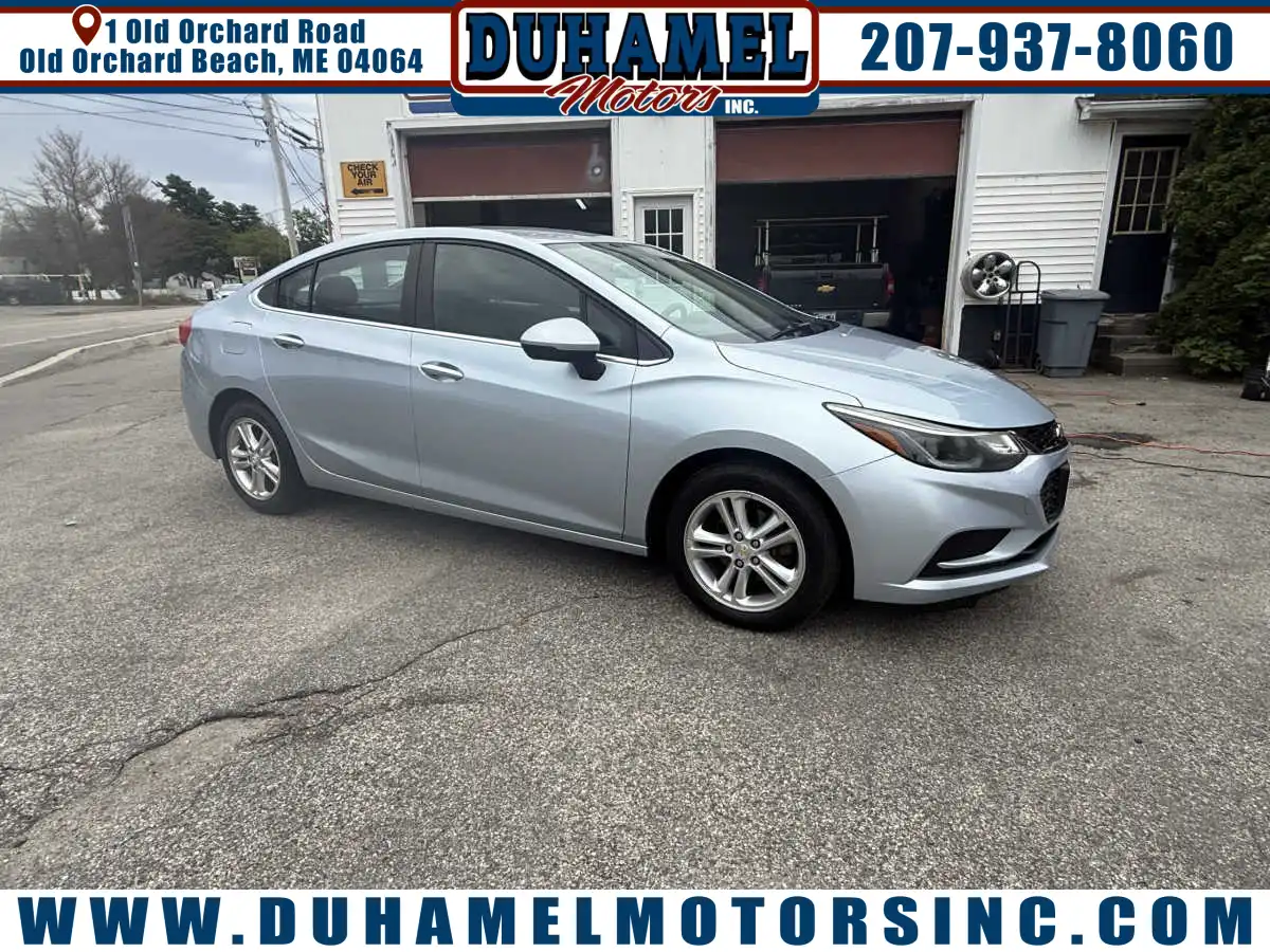 2017 Chevrolet Cruze LT Auto's photo