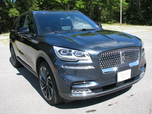 2023 Lincoln Aviator Reserve AWD's photo