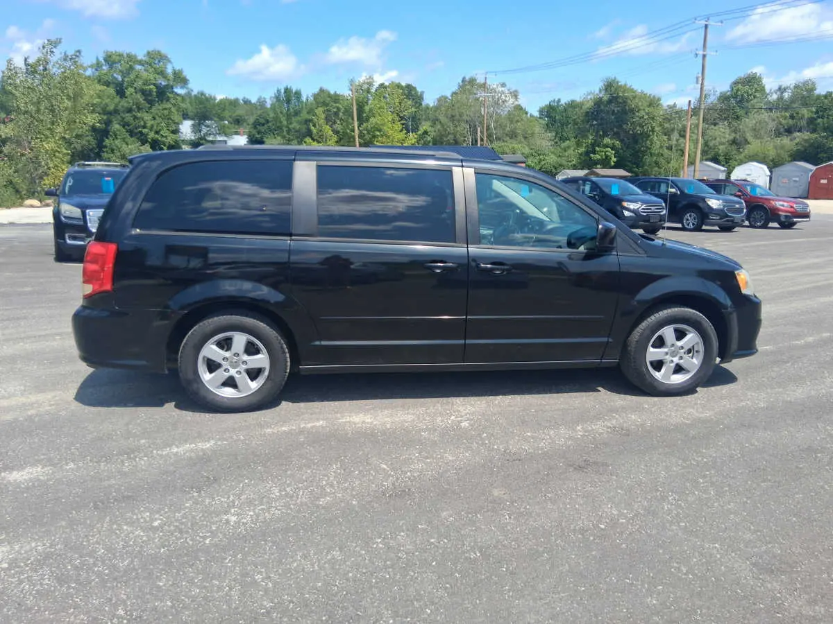 2012 Dodge Grand Caravan SXT photo 5