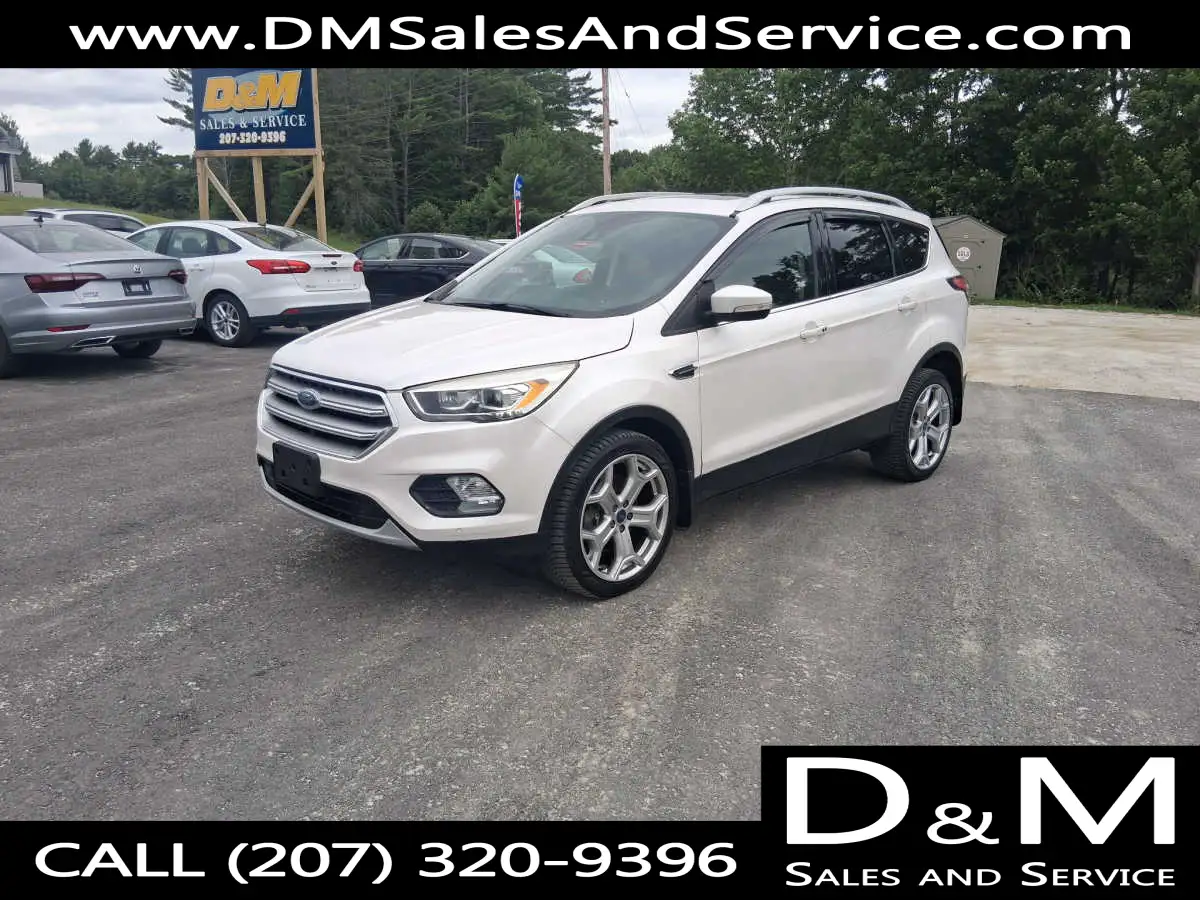 2017 Ford Escape Titanium 4WD's photo