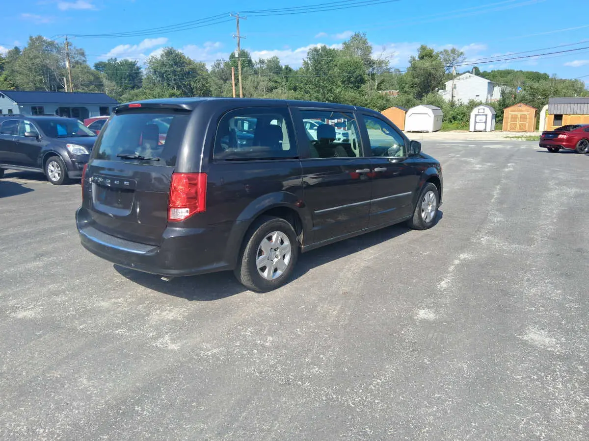 2012 Dodge Grand Caravan SE photo 5