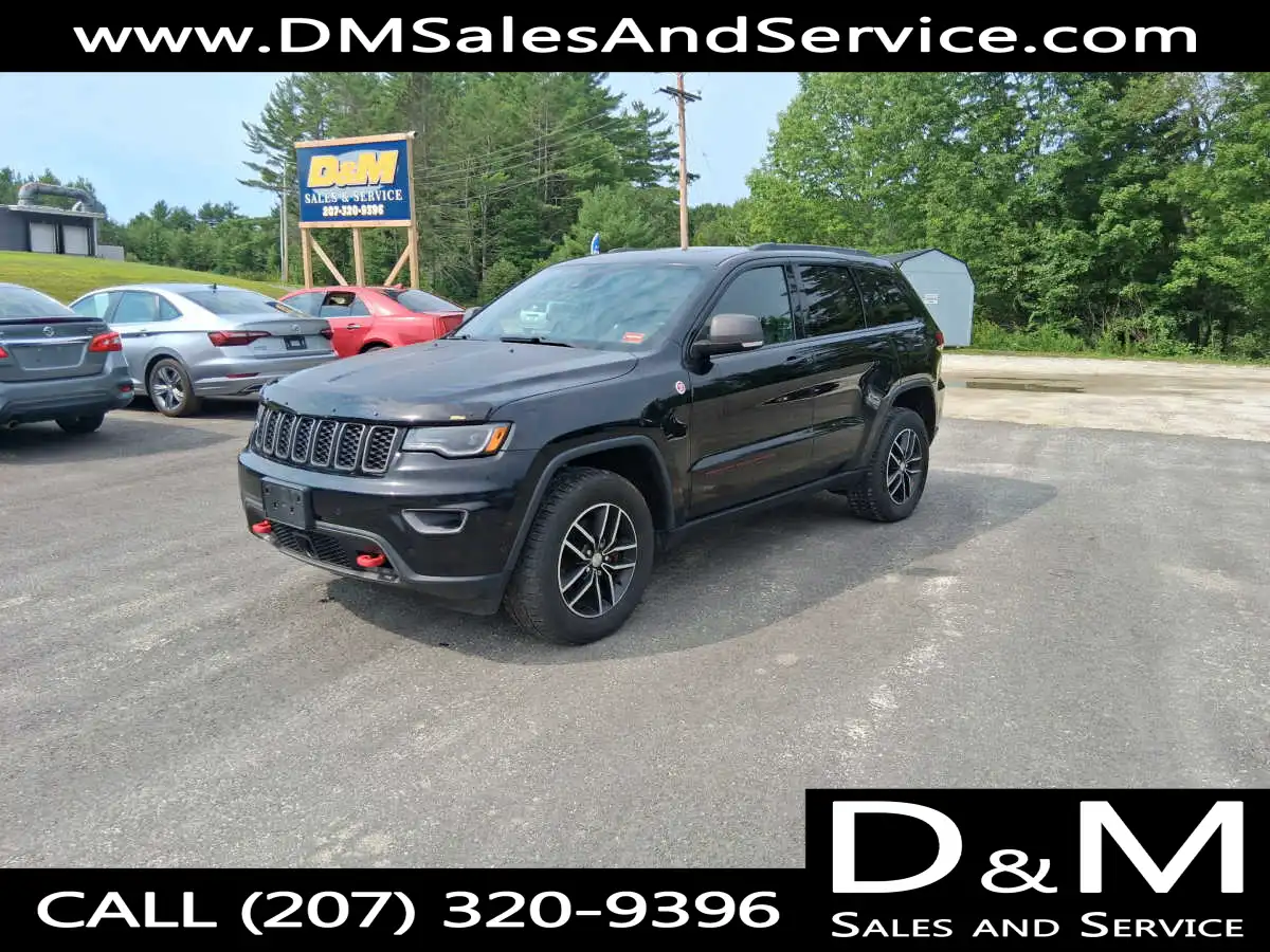 2017 Jeep Grand Cherokee Trailhawk 4WD's photo
