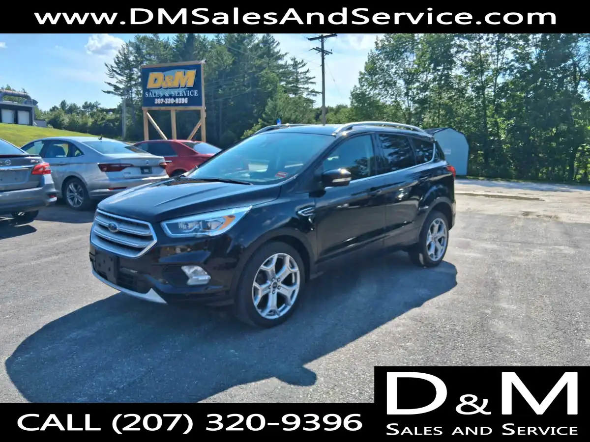 2019 Ford Escape Titanium 4WD's photo