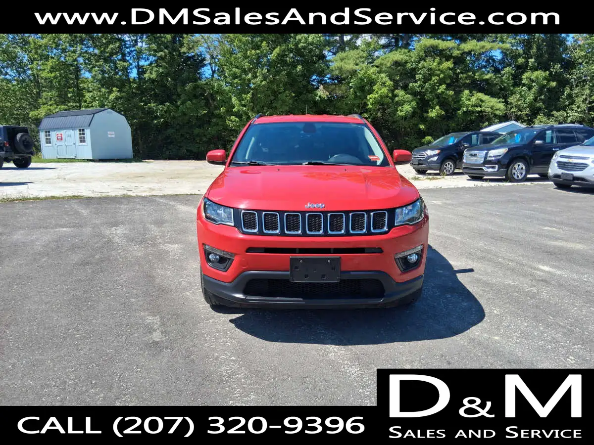2018 Jeep Compass Latitude 4WD photo 1