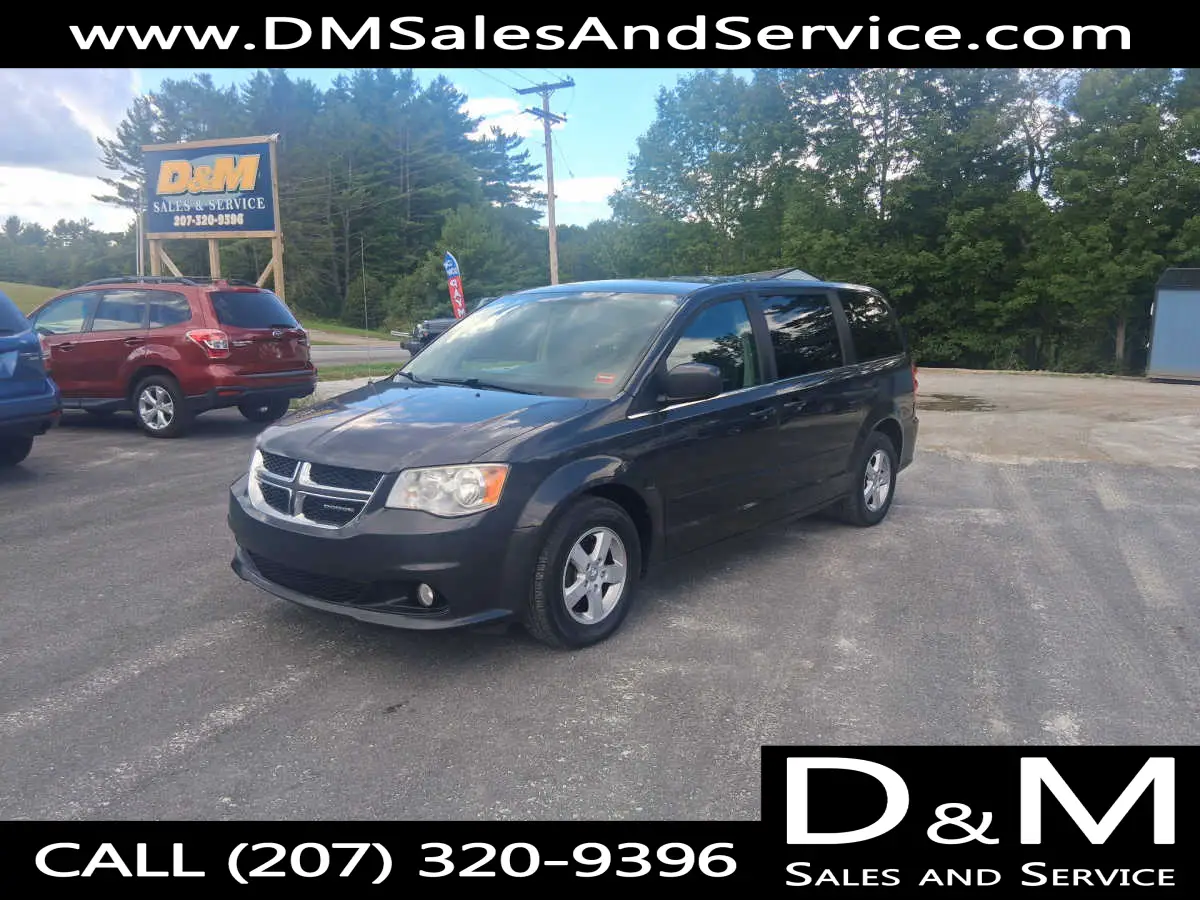 2012 Dodge Grand Caravan Crew photo 1