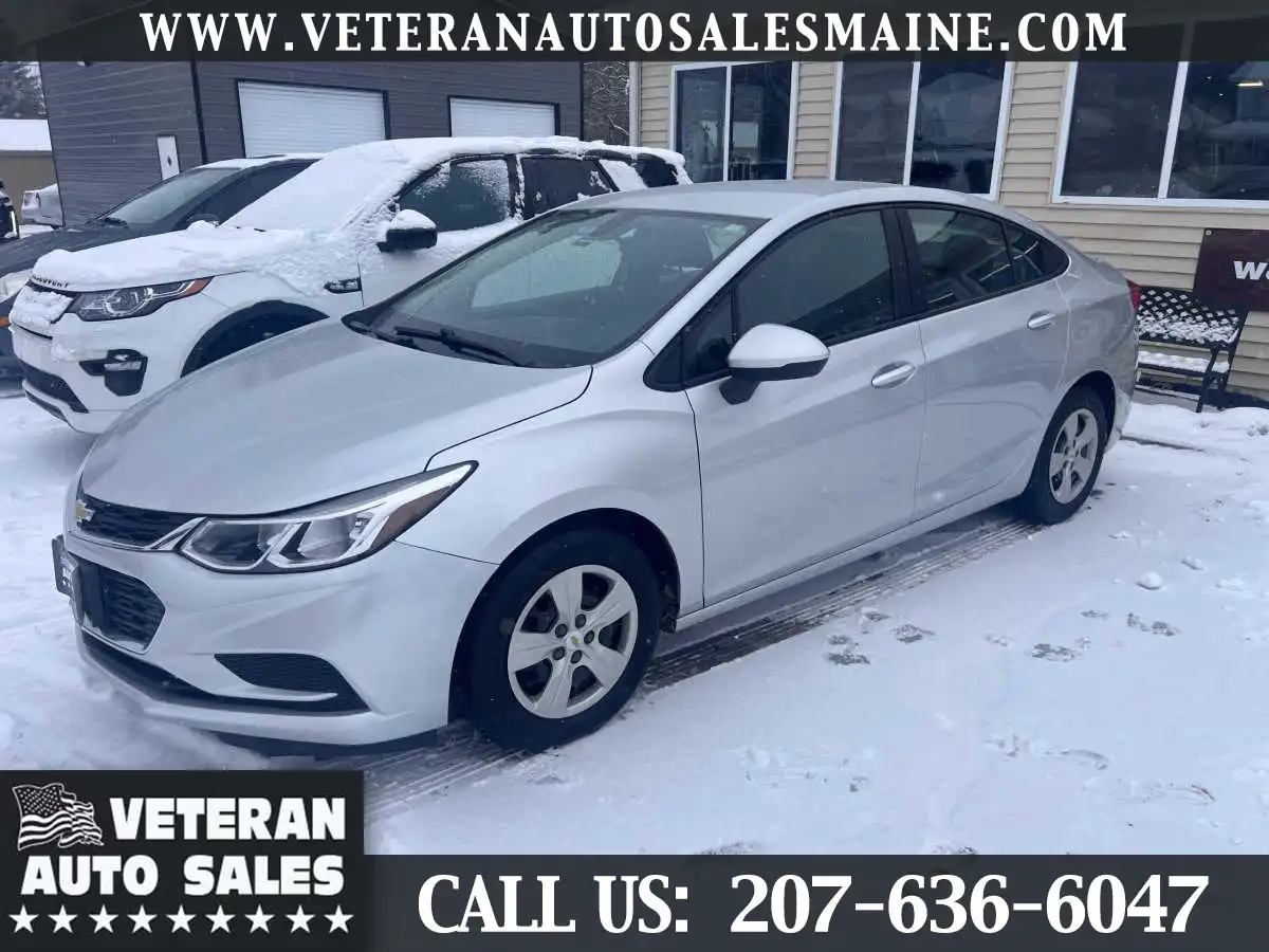2016 Chevrolet Cruze LS Auto's photo