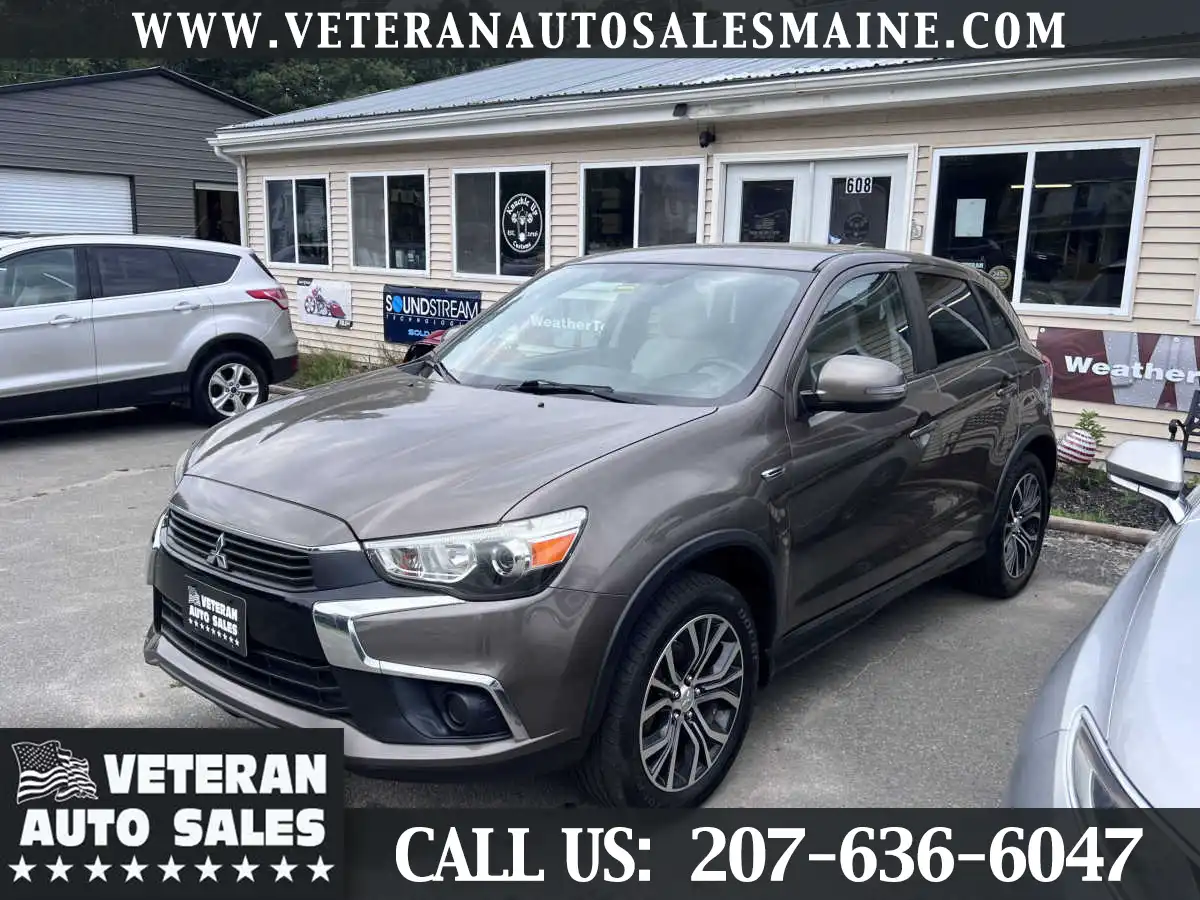 2017 Mitsubishi Outlander Sport 2.0 ES AWC CVT's photo