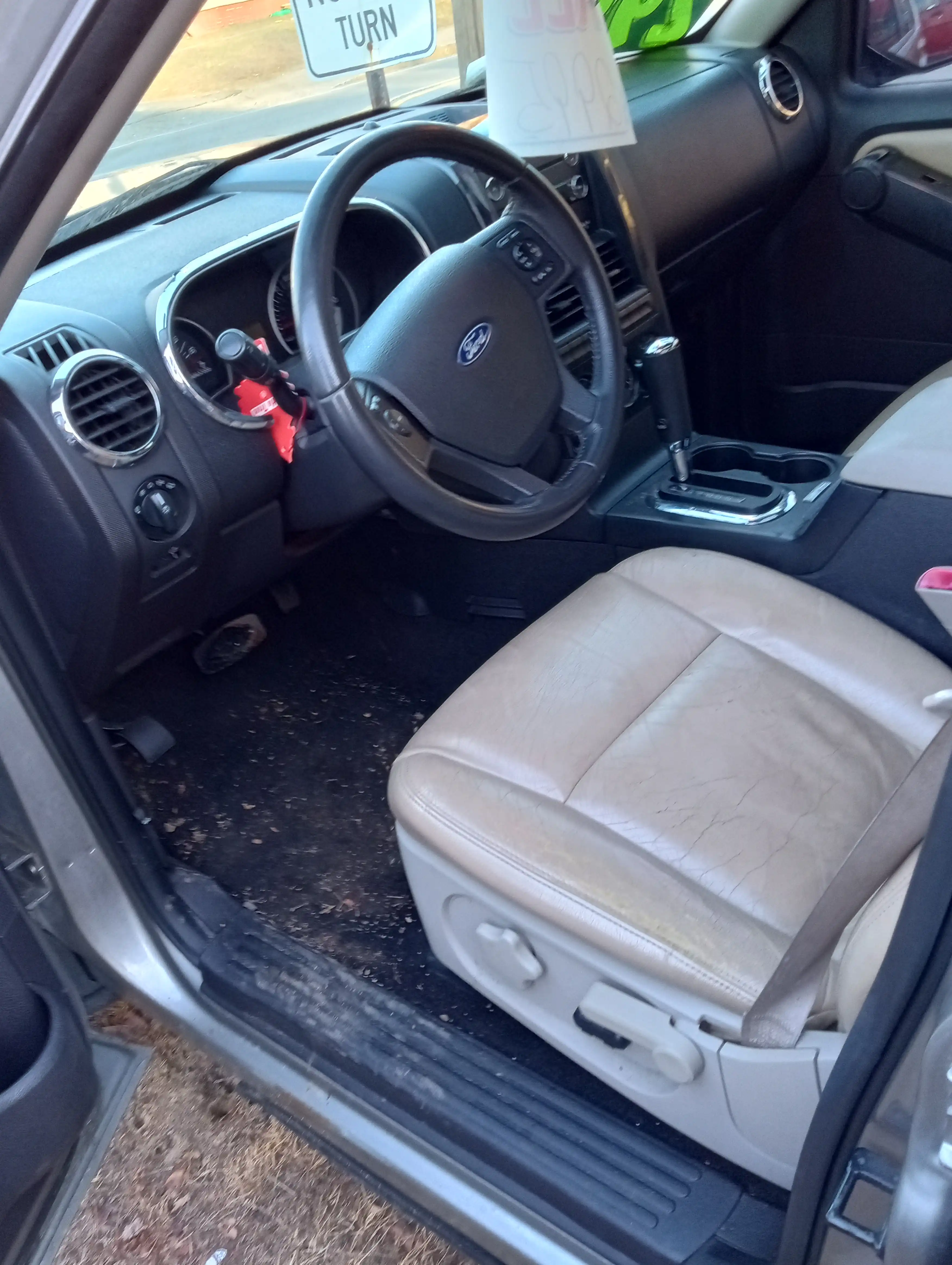 2013 Hyundai Accent GS 5-Door 6-Speed Automatic's photo