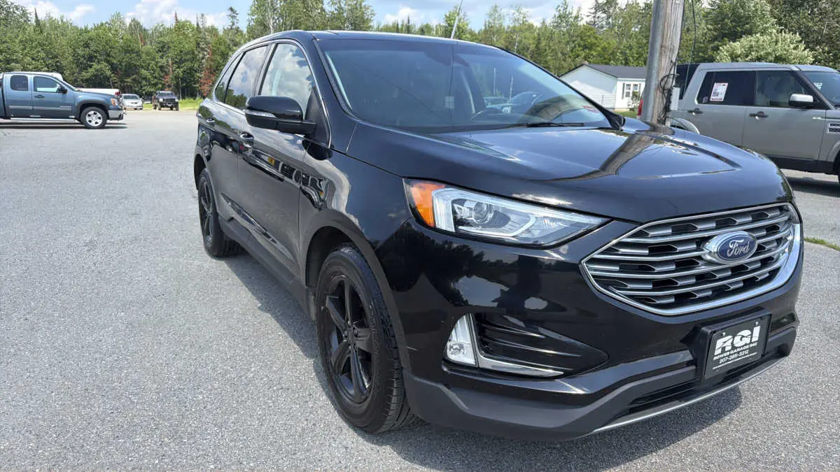 2020 Ford Edge SEL AWD photo 3