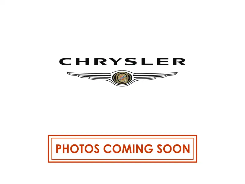2015 Chrysler Town & Country Limited Platinum's photo