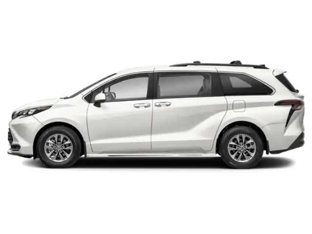 2026 Toyota Sienna LE 8-Passenger Hybrid FWD's photo