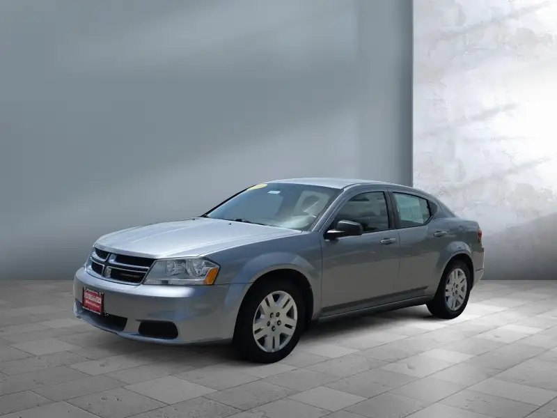 2013 Dodge Avenger SE photo 1