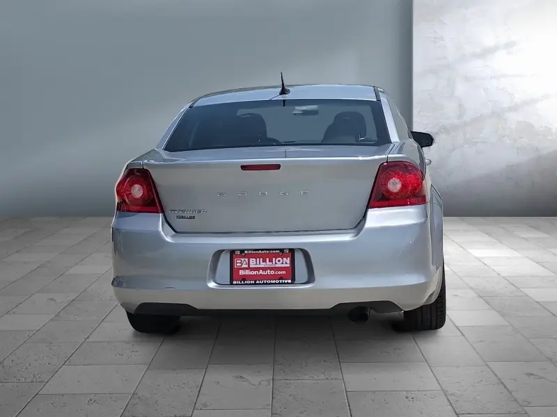 2013 Dodge Avenger SE photo 5
