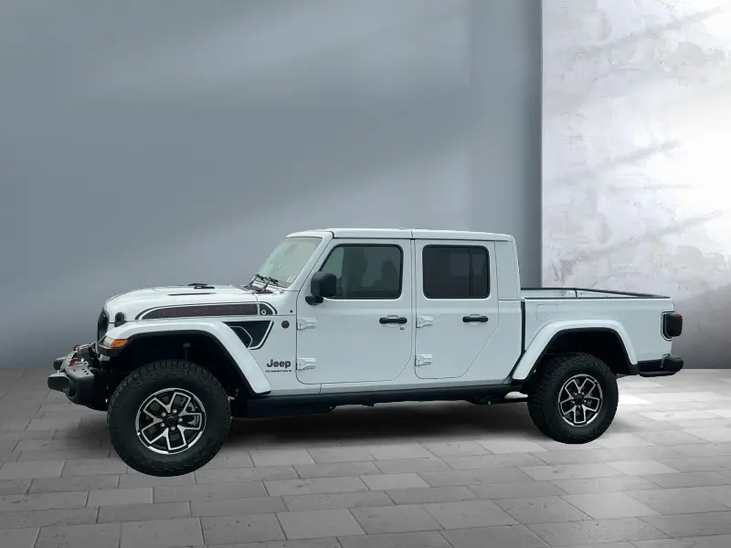 2026 Jeep Gladiator Shadow Ops Auto photo 3