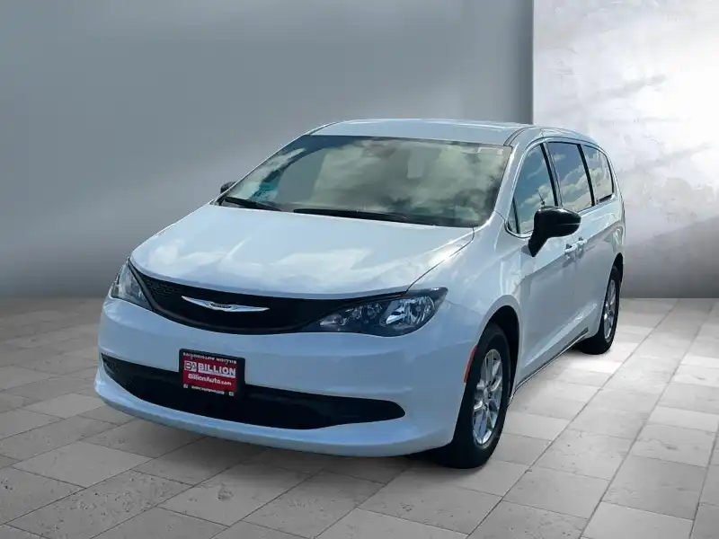 2027 Chrysler Voyager LX's photo