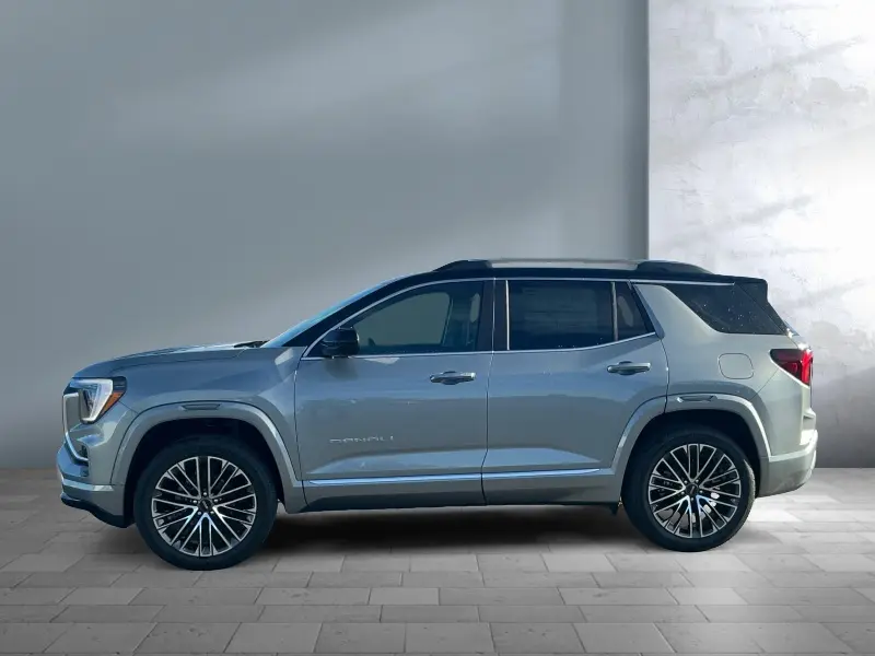2026 GMC Terrain Denali AWD photo 3
