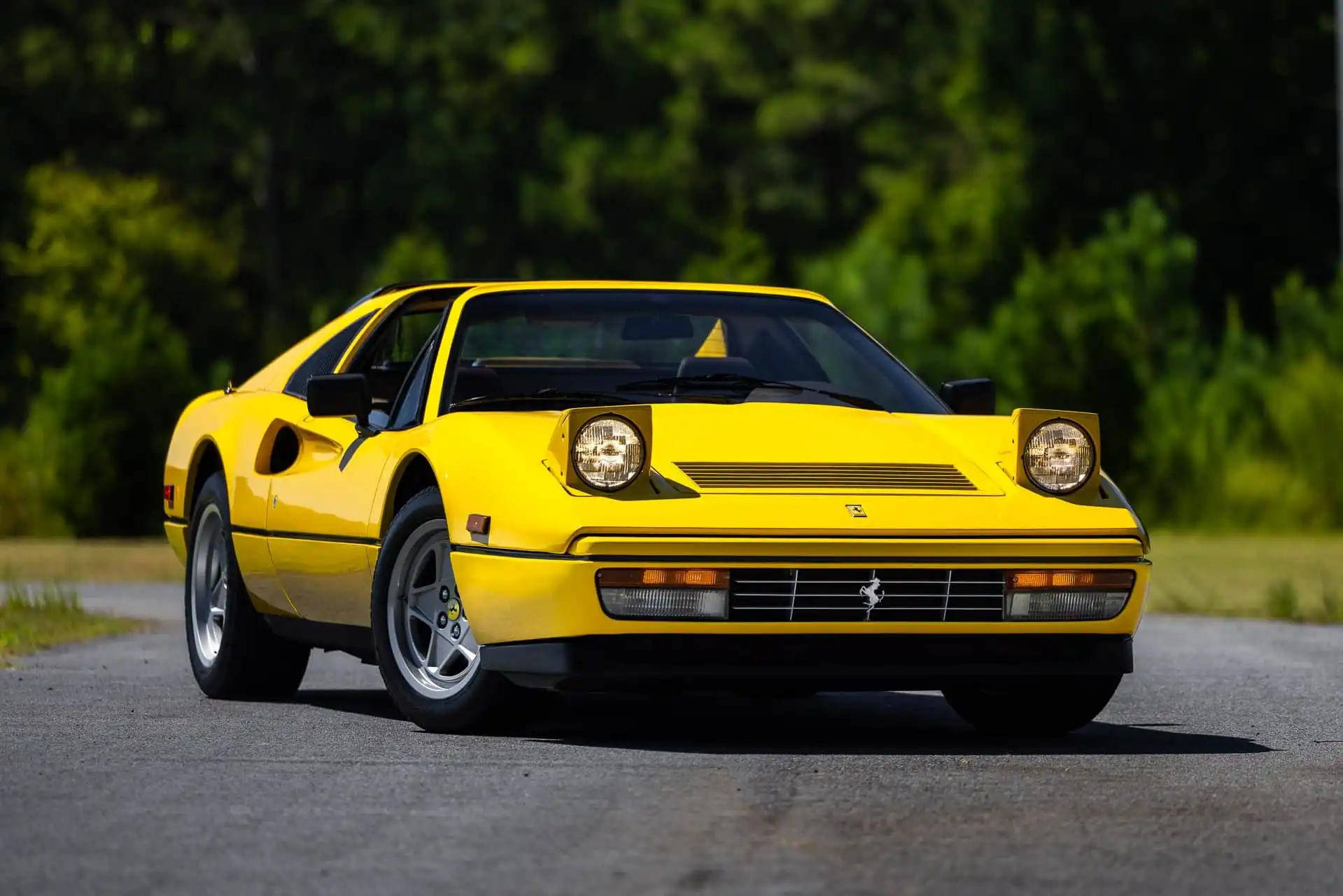 1986 Ferrari 328's photo